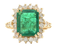 Load image into Gallery viewer, 4.90 Carats Natural Emerald and Diamond 14K Solid Yellow Gold Ring