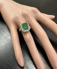 Load image into Gallery viewer, 4.90 Carats Natural Emerald and Diamond 14K Solid Yellow Gold Ring