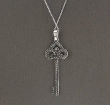 Load image into Gallery viewer, 0.60Ct Stunning 14K Solid White Gold Diamond Key Pendant Necklace