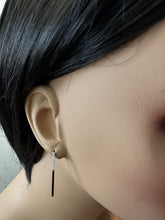 Load image into Gallery viewer, 0.20Ct Natural Diamond 14k Solid White Gold Drop Earrings