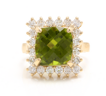 Load image into Gallery viewer, 5.50 Carats Natural Very Nice Looking Peridot and Diamond 14K Solid Yellow Gold Ring