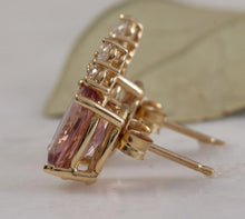 Load image into Gallery viewer, Exquisite 2.90 Carats Natural Morganite and Diamond 14K Solid Yellow Gold Stud Earrings