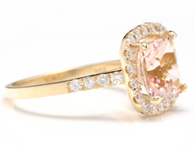Load image into Gallery viewer, 2.60 Carats Impressive Natural Morganite and Diamond 14K Yellow Gold Ring