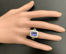 Load image into Gallery viewer, 5.50 Carats Natural Very Nice Looking Tanzanite and Diamond 14K Solid Yellow Gold Ring