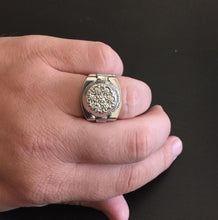 Load image into Gallery viewer, 1.25 Carats Natural Diamond 14K Solid White Gold Men's Ring