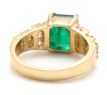 Load image into Gallery viewer, 2.80 Carats Natural Emerald and Diamond 14K Solid Yellow Gold Ring