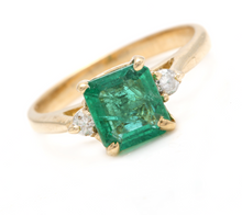 Load image into Gallery viewer, 1.08 Carats Natural Emerald and Diamond 14K Solid Yellow Gold Ring