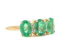 Load image into Gallery viewer, 2.50 Carats Natural Emerald and Diamond 14K Solid White Gold Ring
