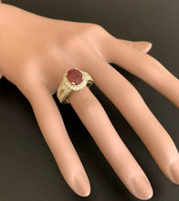 Load image into Gallery viewer, 7.15 Carats Red Ruby and Natural Diamond 14k Solid Yellow Gold Ring