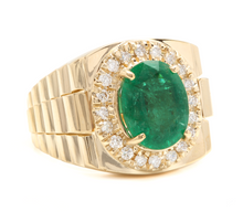 Load image into Gallery viewer, 5.70 Carats Natural Emerald and Diamond 18K Solid Yellow Gold Men's Ring