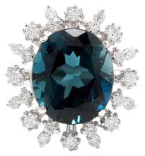 Load image into Gallery viewer, 11.80 Carats Exquisite London Blue Topaz and Diamond 14K Solid White Gold Ring