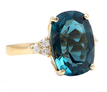 Load image into Gallery viewer, 9.85 Carats Natural Impressive London Blue Topaz and Diamond 14K Yellow Gold Ring