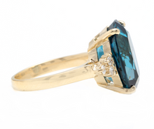 Load image into Gallery viewer, 9.85 Carats Natural Impressive London Blue Topaz and Diamond 14K Yellow Gold Ring