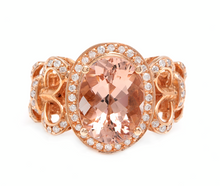 Load image into Gallery viewer, 4.50 Carats Impressive Natural Morganite and Diamond 14K Solid Rose Gold Ring