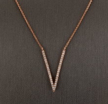 Load image into Gallery viewer, 0.45Ct Stunning 14K Solid Rose Gold Diamond "V" Necklace
