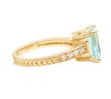 Load image into Gallery viewer, 3.20 Carats Natural Aquamarine and Diamond 14k Solid Yellow Gold Ring
