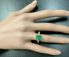Load image into Gallery viewer, 3.00ct Natural Emerald &amp; Diamond 14k Solid Yellow Gold Ring