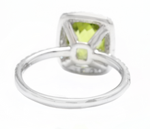 Load image into Gallery viewer, 4.05 Carats Natural Peridot and Diamond 14k Solid White Gold Ring