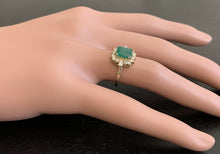 Load image into Gallery viewer, 1.60ct Natural Emerald &amp; Diamond 14k Solid Yellow Gold Ring