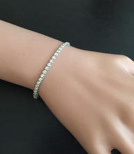 Load image into Gallery viewer, Very Impressive 1.15 Carats Natural Diamond 14K Solid White Gold Bracelet