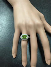 Load image into Gallery viewer, 3.75 Carats Natural Very Nice Looking Peridot and Diamond 14K Solid White Gold Ring