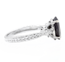Load image into Gallery viewer, 5.14 Carats Natural Sapphire and Diamond 14k Solid White Gold Ring