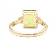 Load image into Gallery viewer, 3.18 Carats Natural Peridot and Diamond 14k Solid Yellow Gold Ring