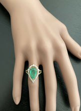 Load image into Gallery viewer, 5.30 Carats Natural Emerald &amp; Diamond 14k Solid Yellow Gold Ring