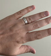 Load image into Gallery viewer, 14K Solid White Gold Diamond Men's Matte Wedding Ring