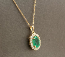 Load image into Gallery viewer, 2.45Ct Natural Emerald and Diamond 14K Solid Yellow Gold Necklace