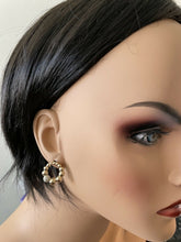Load image into Gallery viewer, Exquisite 0.50 Carats Natural Diamond 14K Solid Yellow Gold Stud Earrings