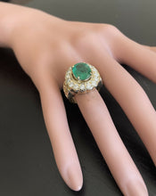 Load image into Gallery viewer, 4.90 Carats Natural Emerald and Diamond 14K Solid Yellow Gold Ring