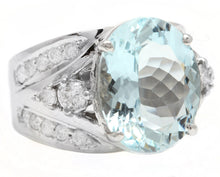 Load image into Gallery viewer, 9.30 Carats Exquisite Natural Aquamarine and Diamond 14K Solid White Gold Ring