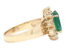 Load image into Gallery viewer, 4.40 Carats Natural Emerald and Diamond 14K Solid Yellow Gold Ring
