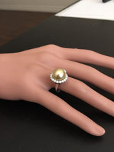 Load image into Gallery viewer, Splendid Natural South Sea Pearl and Diamond 14K Solid White Gold Ring