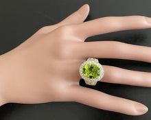Load image into Gallery viewer, 7.60 Carats Impressive Natural Peridot and Diamond 14K Yellow Gold Ring