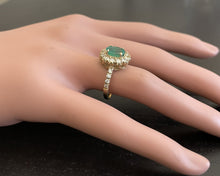 Load image into Gallery viewer, 2.50Ct Natural Emerald and Diamond 14K Solid Yellow Gold Ring