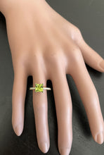 Load image into Gallery viewer, 1.60 Carats Natural Peridot and Diamond 14K Solid Yellow Gold Ring