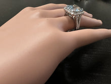 Load image into Gallery viewer, 9.50 Carats Natural Aquamarine and Diamond 14K Solid White Gold Ring