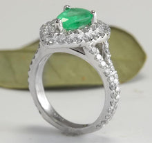 Load image into Gallery viewer, 3.50 Carats Natural Colombian Emerald and Diamond 14K Solid White Gold Ring