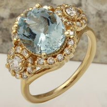 Load image into Gallery viewer, 4.50 Carats Exquisite Natural Aquamarine and Diamond 14K Solid Yellow Gold Ring