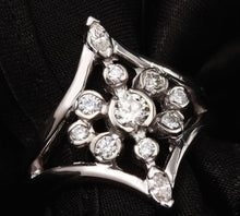 Load image into Gallery viewer, Splendid 1.00 Carats Natural VS1 Diamond 14K Solid White Gold Ring