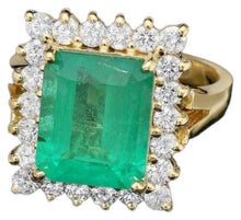 Load image into Gallery viewer, 5.10 Carats Natural Emerald and Diamond 18K Solid Yellow Gold Ring