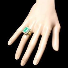 Load image into Gallery viewer, 5.10 Carats Natural Emerald and Diamond 18K Solid Yellow Gold Ring