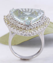 Load image into Gallery viewer, 17.22 Carats Natural Very Nice Looking Aquamarine and Diamond 14K Solid White Gold Ring
