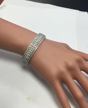 Load image into Gallery viewer, HEAVY Very Impressive 2.50 Carats Natural Diamond 18K Solid White Gold Bracelet