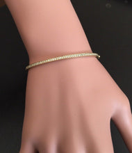 Load image into Gallery viewer, Very Impressive 0.75 Carats Natural Diamond 14K Solid Yellow Gold Bangle Bracelet