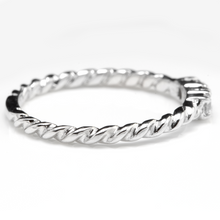 Load image into Gallery viewer, Splendid .15 Carats Natural Diamond 14K Solid White Gold Ring