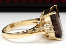 Load image into Gallery viewer, 7.35 Carats Natural Impressive Smokey Quartz and Diamond 14K Solid Yellow Gold Ring