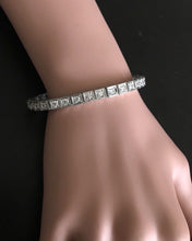 Load image into Gallery viewer, Very Impressive 3.20 Carats Natural Diamond 14K Solid White Gold Bracelet